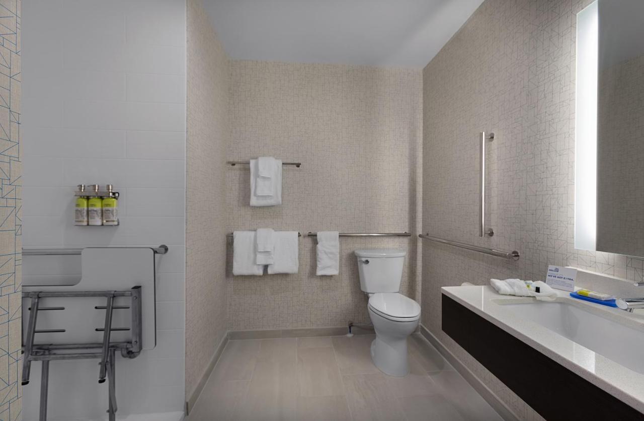 Holiday Inn Express - Lake Park, An Ihg Hotel Room photo